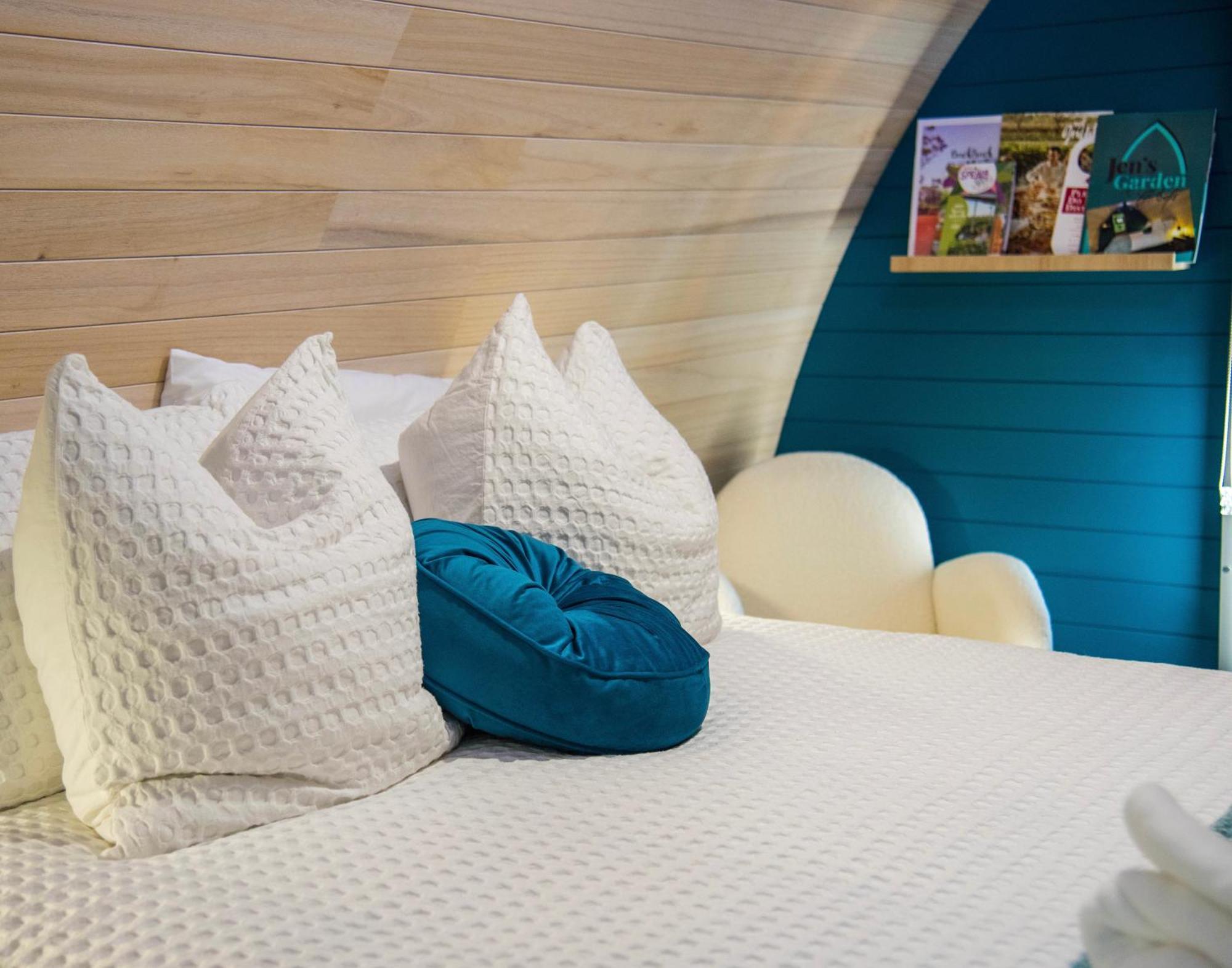 Jen'S Garden Pods Bed & Breakfast Griffith Dış mekan fotoğraf