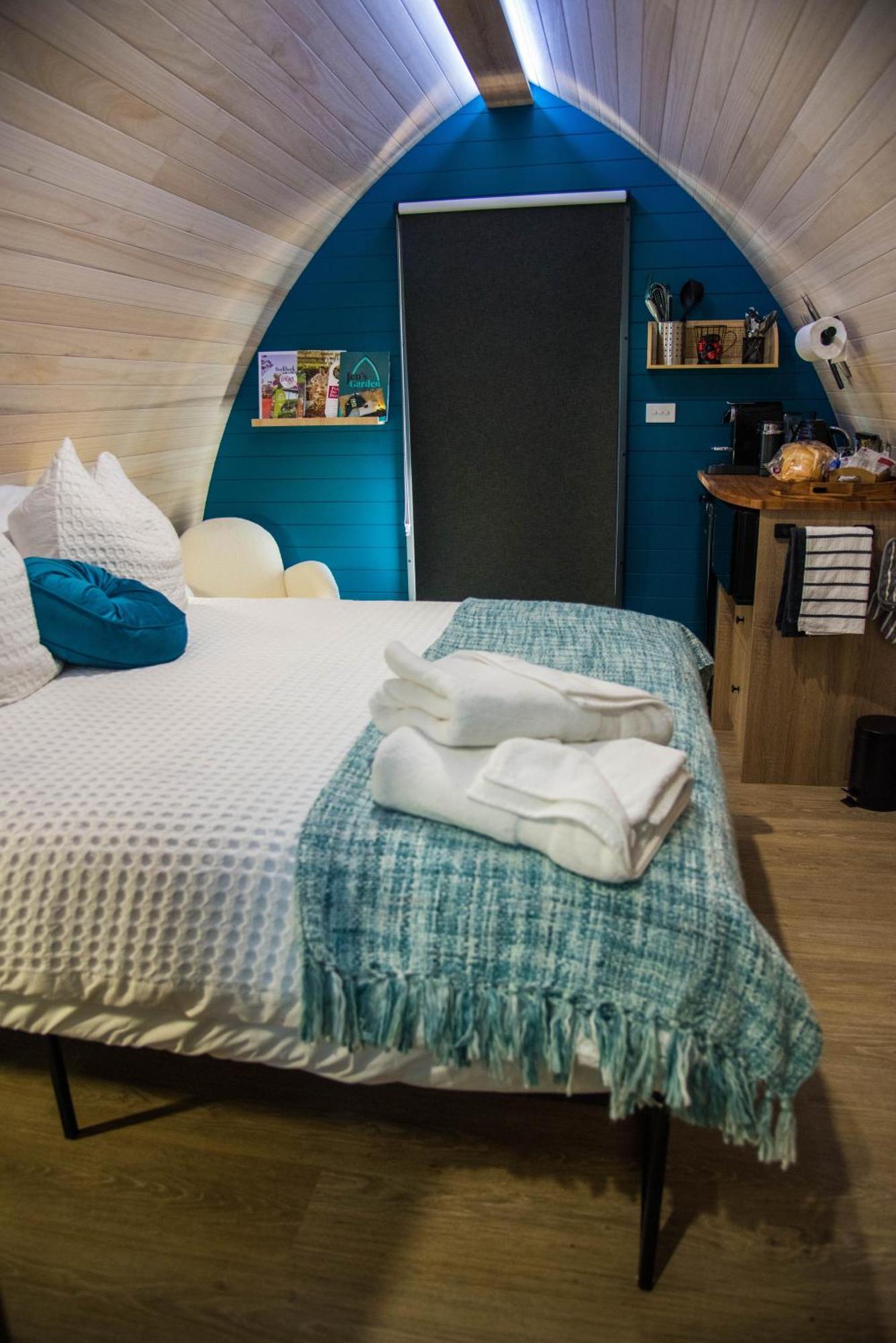 Jen'S Garden Pods Bed & Breakfast Griffith Dış mekan fotoğraf